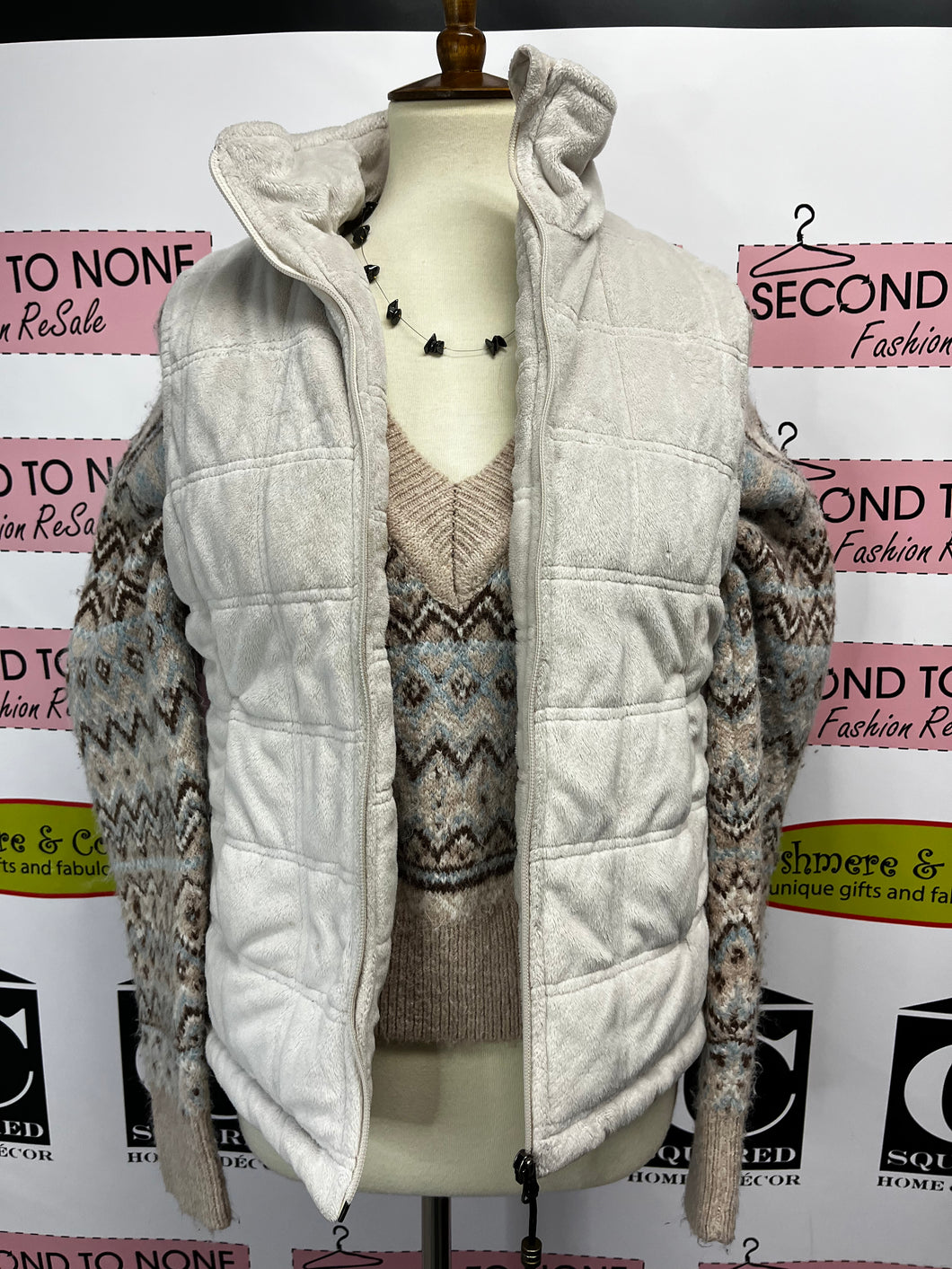 Lady Hathaway Quilted Vest (Size S)