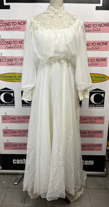 Vintage Wedding Dress & Accessories (with box) (Size S/M)