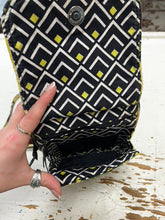Cargar imagen en el visor de la galería, Vera Bradley Mini Hipster Crossbody

