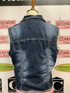 Maurice’s Denim Vest (Size XL)