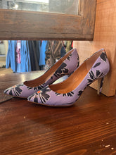 Load image into Gallery viewer, J. Crew Purple Floral Heels (Size 9)
