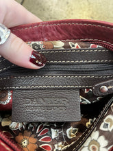 Cargar imagen en el visor de la galería, Danier Red Leather Purse
