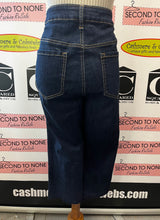 Load image into Gallery viewer, Santana Cropped Jeans (Size 14)

