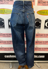 Charger l'image dans la galerie, Levi's 541 Jeans (Size 32 x 32)
