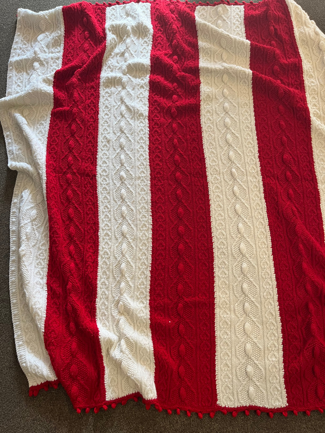 Hand-Knit Cable Red/White Blanket