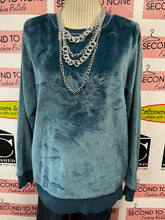 Charger l&#39;image dans la galerie, Gaiam Velour Sweater (Size L)
