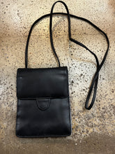 Charger l&#39;image dans la galerie, Derek Alexander Crossbody
