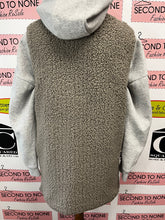 Charger l&#39;image dans la galerie, Calvin Klein Sherpa Vest (Size S)
