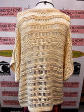Load image into Gallery viewer, Crochet-Style Short-Sleeve Top (Size 3XL)
