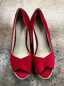 Denver Hayes Wedge Heels (Size 9)