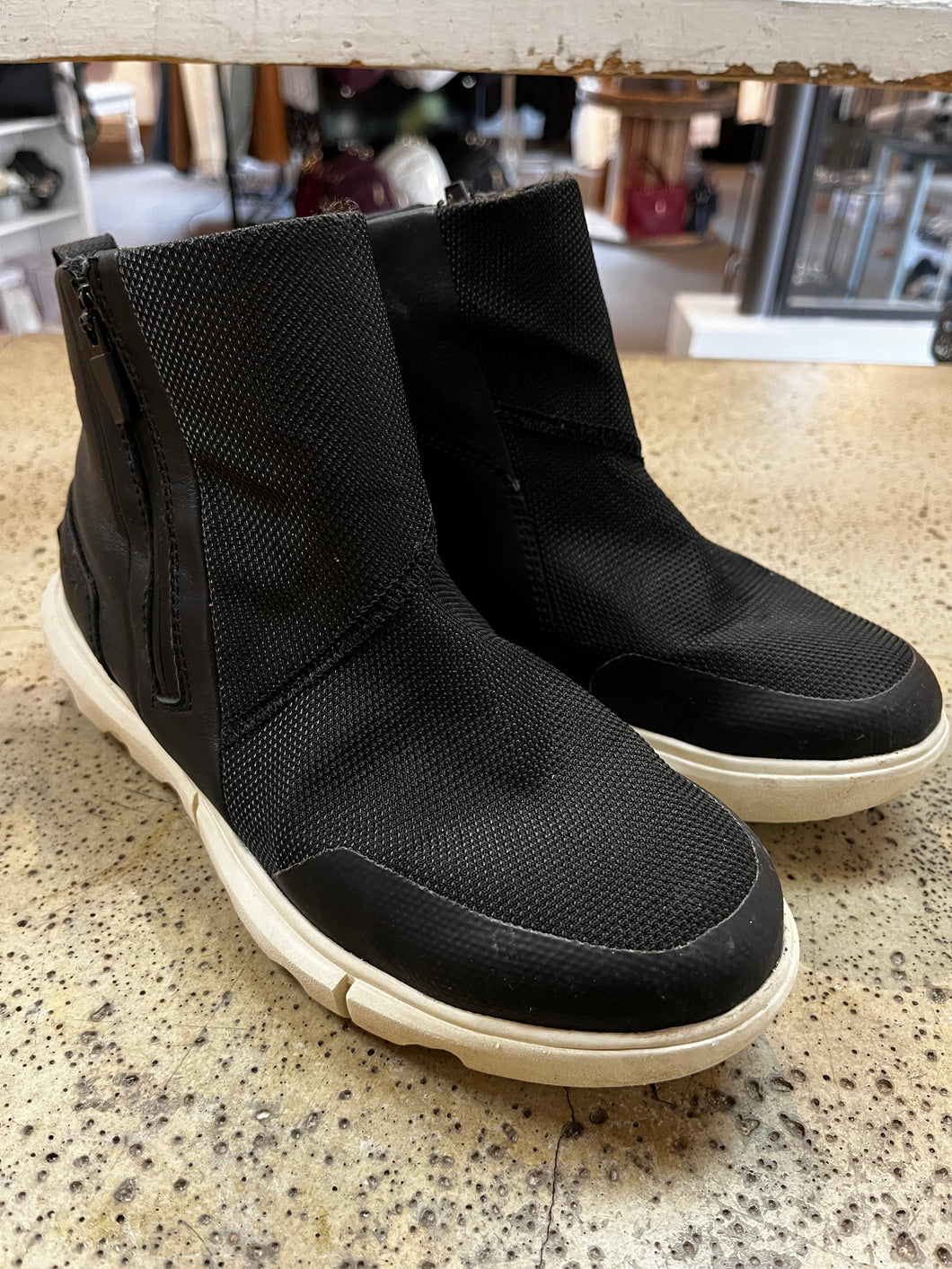 Sorel Explorer Bootie (Size 8)