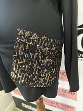 Charger l'image dans la galerie, NWT Frank Lyman Sequin Pocket Tunic (Size 16)
