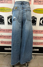 Charger l'image dans la galerie, Von Dutch Super Wide Leg Jeans (Size 26)
