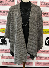 Charger l'image dans la galerie, Black &amp; Beige Textured Shawl (Free Size)
