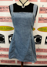 Cargar imagen en el visor de la galería, Bluenotes Denim Mini Dress (Size M)
