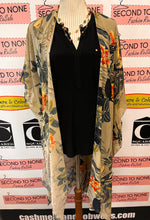 Cargar imagen en el visor de la galería, Modena Floral Kimono Cover Up (One Size)
