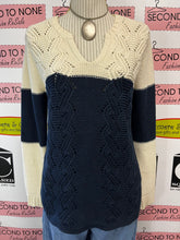 Load image into Gallery viewer, Jones New York Knit Sweater (Size M)
