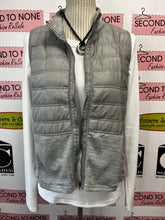 Cargar imagen en el visor de la galería, Quilted Zip-Front Vest (2 Colors)

