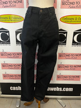 Charger l'image dans la galerie, Levi's 541 Tapered Jeans (Size 32W/30L)
