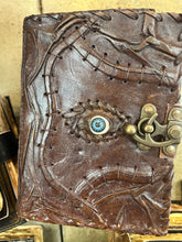 Charger l&#39;image dans la galerie, Antique Paper Leather Journals (5 Different Designs)
