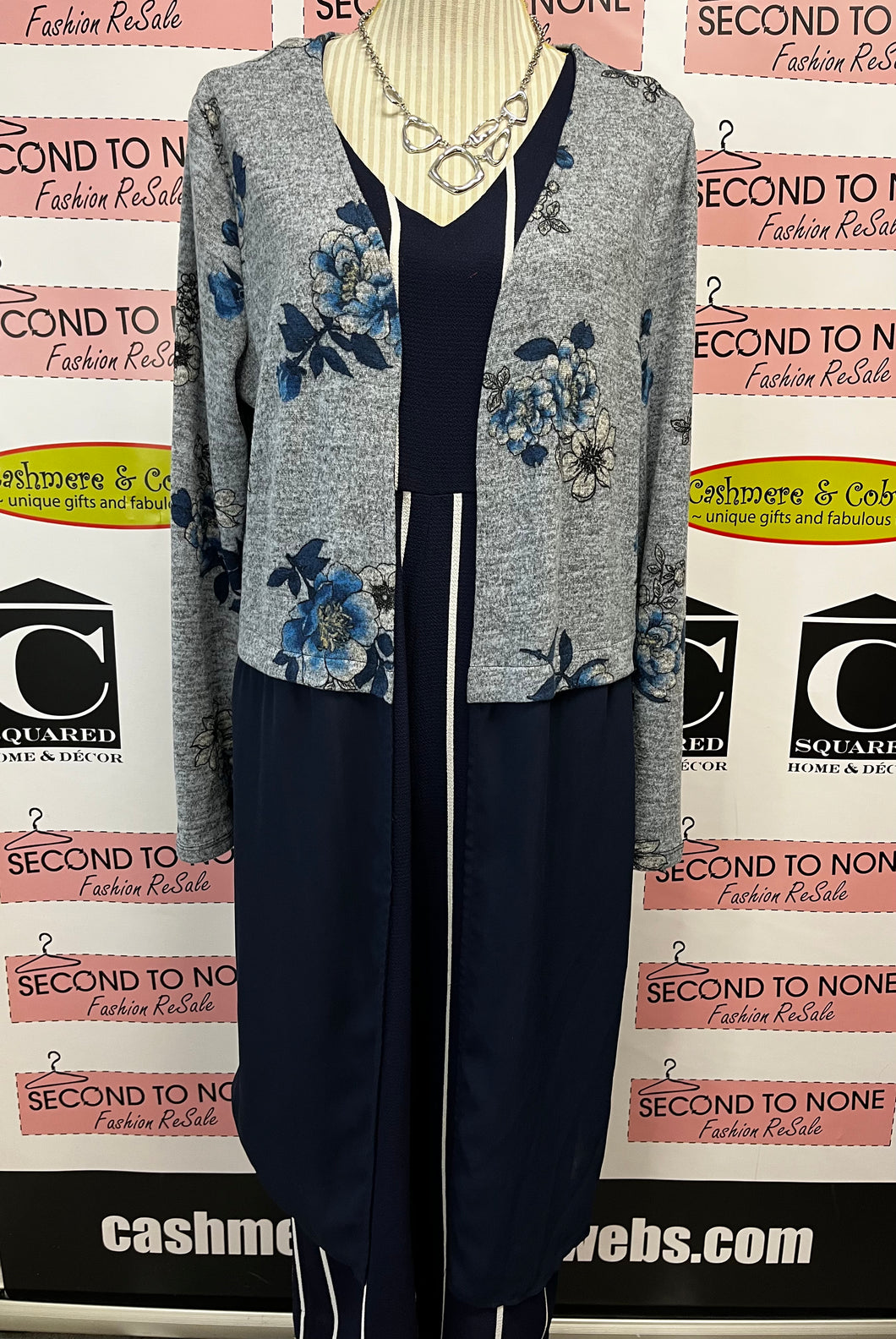 Artizan Floral Cardi (Size L)