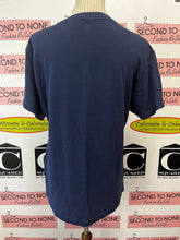 Load image into Gallery viewer, Toronto Maple Leafs T-Shirt (Size M)
