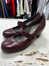 Charger l'image dans la galerie, Naturalizer Elliana Mary Jane Heels (Size 9)
