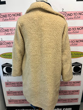 Cargar imagen en el visor de la galería, Boohoo Open Front Teddy Coat (Size S)
