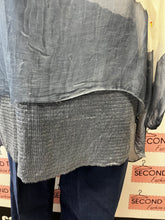 Load image into Gallery viewer, Made in Italy Flowy Sequin Top (Size S/M)
