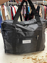 Charger l'image dans la galerie, Joseph Ribkoff Duffel Bag

