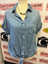 Charger l&#39;image dans la galerie, Jordache Denim Top (Size L)
