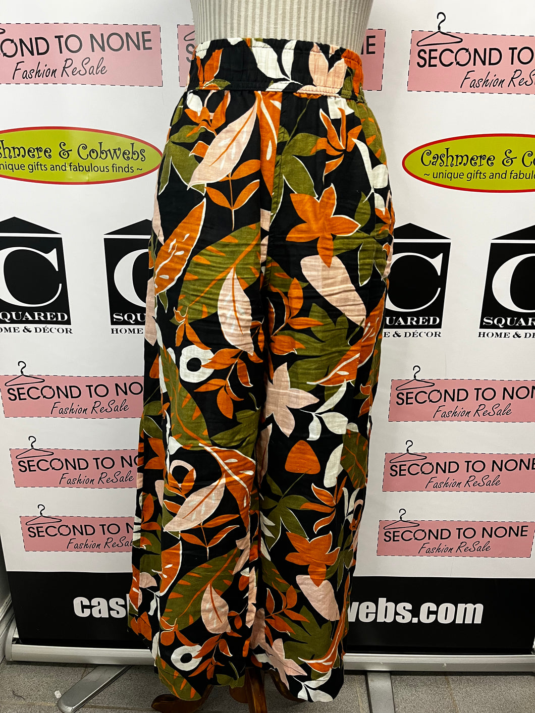 100% Linen Floral Pants (Size XL)