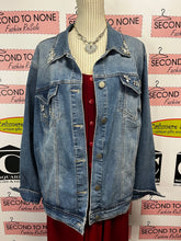 Charger l&#39;image dans la galerie, Laura Plus Rhinestone Denim Jacket (Size 24)
