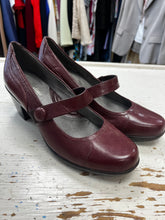 Charger l'image dans la galerie, Naturalizer Elliana Mary Jane Heels (Size 9)
