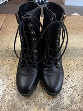 Cargar imagen en el visor de la galería, Call It Spring Lace Up Heeled Boots (Size 9)

