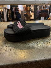 Load image into Gallery viewer, Puma Platform Sherpa Slides (Size 7)
