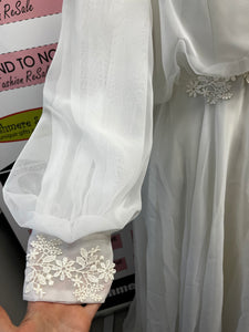 Vintage Wedding Dress & Accessories (with box) (Size S/M)