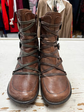 Charger l'image dans la galerie, Miz Mooz Octavia Leather Boots (Size 40=9)
