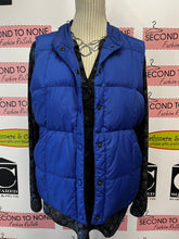 Load image into Gallery viewer, Lands&#39; End Down Filled Vest (Size M)
