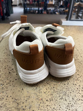Cargar imagen en el visor de la galería, Nautica Fitness &amp; Training Shoes (Size 8)
