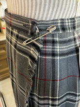Load image into Gallery viewer, Vintage Highland Queen Tartan Kilt (Size 12)
