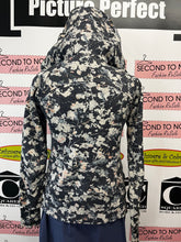Load image into Gallery viewer, Lululemon Floral Scuba Hoodie (Size 4)
