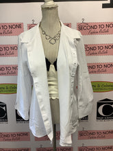 Charger l'image dans la galerie, NWT White Button Up Blouse (Size XXL)
