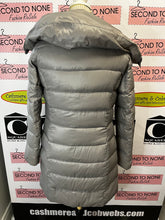 Load image into Gallery viewer, Tommy Hilfiger Puffer Coat (Size S) (AS-IS)
