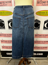 Load image into Gallery viewer, DC Jeans Skirt (Size 16)
