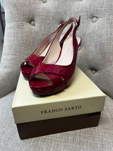 Cargar imagen en el visor de la galería, Franco Sarto Heels (Size 10)
