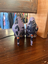 Load image into Gallery viewer, J. Crew Purple Floral Heels (Size 9)
