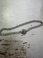 Load image into Gallery viewer, Vintage Metal Flower Belt (Size 30W)
