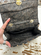 Charger l'image dans la galerie, Vintage Creazioni Alma Woven Crossbody
