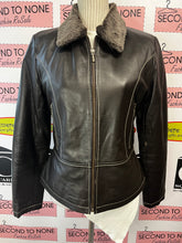 Cargar imagen en el visor de la galería, Brown Faux Leather Jacket (Size M)
